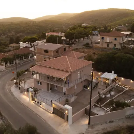 Amada - Spacious & Modern Apartment, By Zantewize Apartament Maries (Zakynthos)