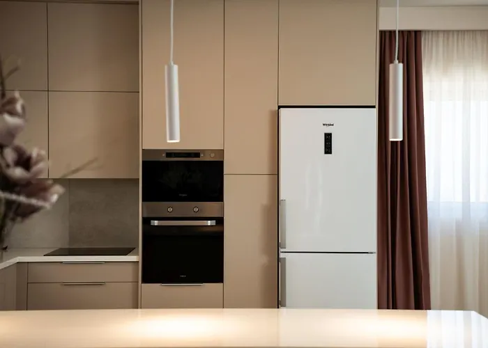 Amada - Spacious & Modern Apartment, By Zantewize شقة