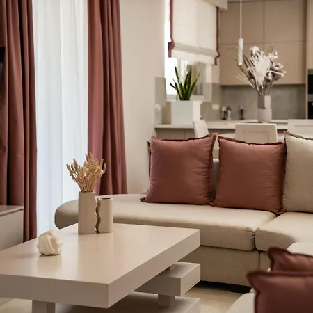 Amada - Spacious & Modern Apartment, By Zantewize *