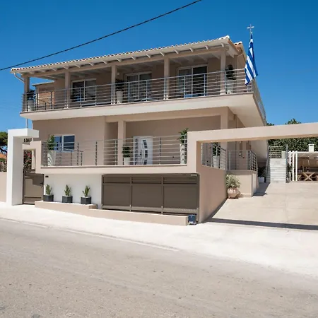 Amada - Spacious & Modern Apartment, By Zantewize Maries (Zakynthos)