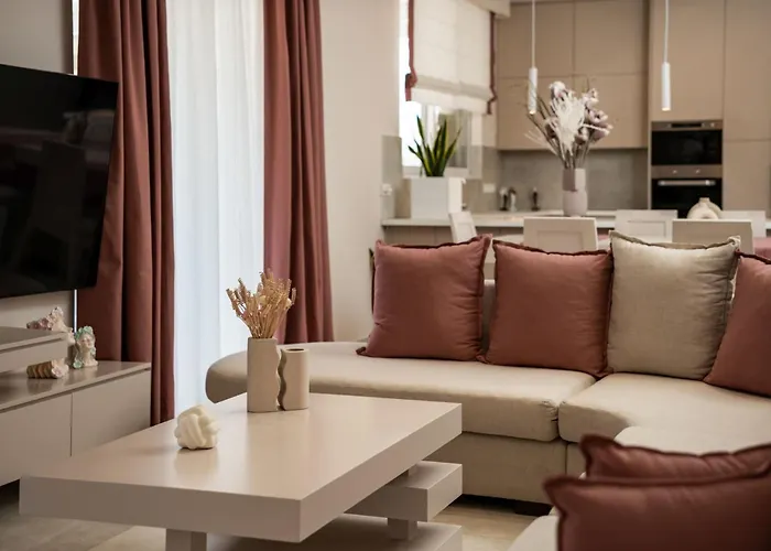 Amada - Spacious & Modern Apartment, By Zantewize *