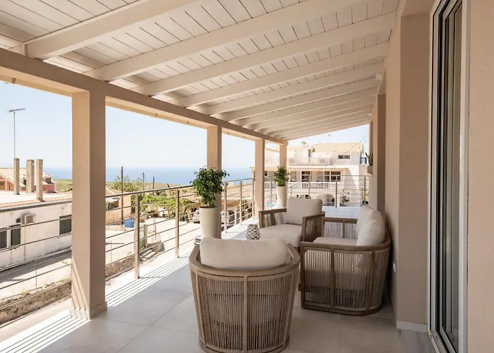 Amada - Spacious & Modern Apartment, By Zantewize *