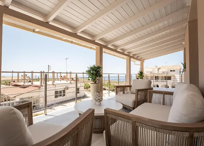 Amada - Spacious & Modern Apartment, By Zantewize *