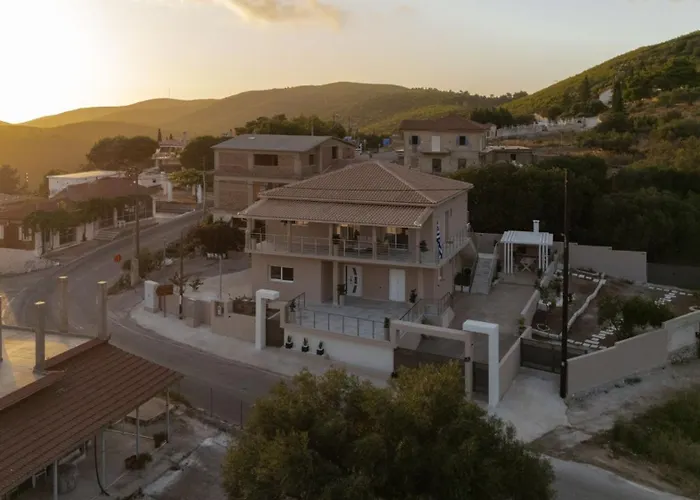 Amada - Spacious & Modern Apartment, By Zantewize Apartmán *